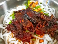 -阿海粉馆(雁城路店)