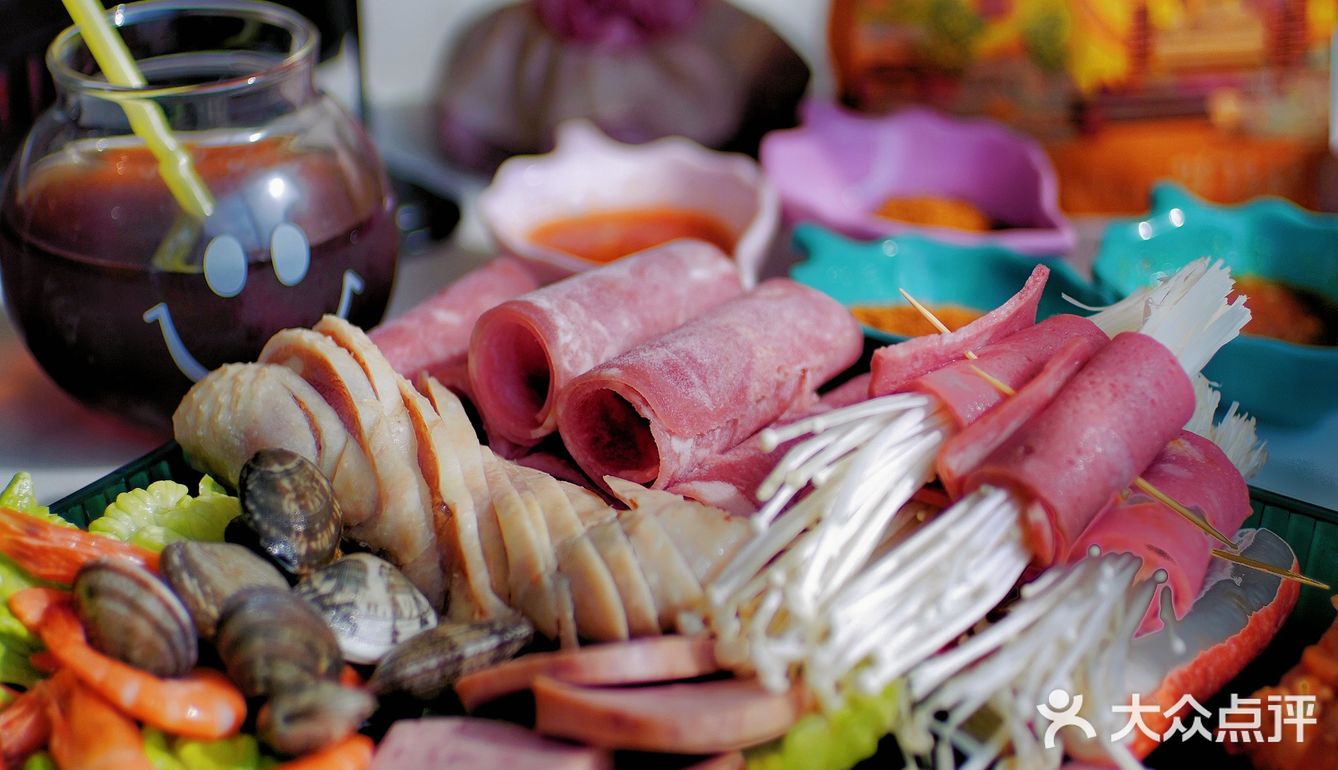 大学城轻轨站下车景苑路大学城熙街1F-16号