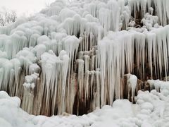 -大平台龙居瀑布旅游区