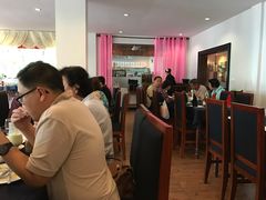 -Neary Khmer Restaurant