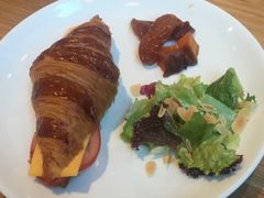 可颂火腿三明治-麦田工坊(月湖店)
