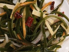 东北凉拌菜-鹤乡东北菜(崮山路店)