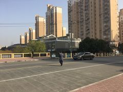 -品悦酒店(三林古镇店)