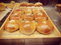 -Bread Talk 面包新语(荟聚店)
