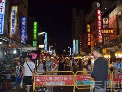 -六合夜市