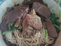 -金杨拉面王小吃面馆·牛三宝面·红烧牛肉粉