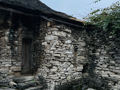 -高荡千年布依古寨旅游景区