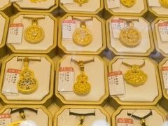 -恒一珠宝·回收黄金钻石奢侈品(灵岩南路店)