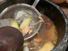 -蘑界·野生菌火锅(深业上城店)