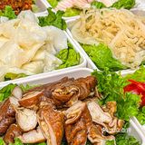 这朴实的牛杂煲肉都堆出来了…广州人这么能吃辣的吗⁉️  
