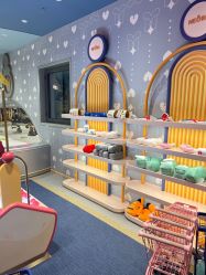 -奈尔宝家庭中心·亲子餐厅(北京东坝万达店)