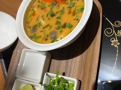 -樾餐厅泰式海鲜火锅(民歌湖店)