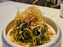 巧拌豆苗-在前门·烤鸭北京菜(五月花广场店)