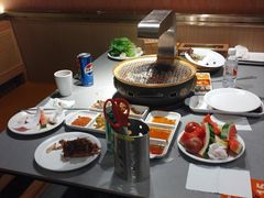 -山焱·炭火自助烤肉(周浦万达店)