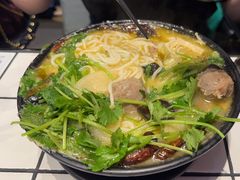 -肥汁米蘭香港米线(长宁来福士店)