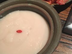 -老牌坊云南鱼豆花火锅(嵩山店)