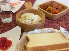 烤切片白面包-小白桦西餐厅