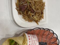 -保府味道金饼驴肉(橄榄郡店)