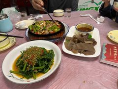 -洪霞餐馆