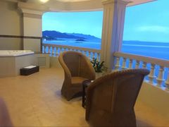 -芽庄日出海滩水疗酒店