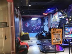 -VR+乐园·VR电竞·家庭亲子·密室逃脱·轰趴团建