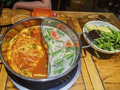 -快活林酸汤鱼鲜品火锅店(甲秀楼店)