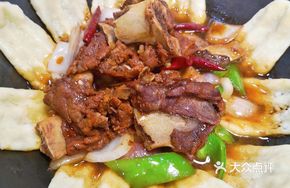 Stewed Beef Ribs in Earthen Pot