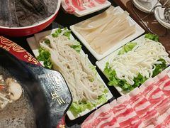 -三江两海老火锅(北京首店)