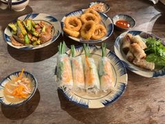 -Cuc Gach Quan Restaurant