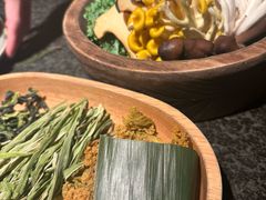 -三出山火锅(南京万象天地店)