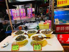 -六合夜市