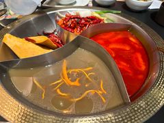 -廖掌柜·重庆鲜货火锅(上海首店)