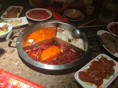 -小龙坎火锅(湖滨银泰in77店)