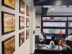 -长人馄饨铺(解放街店)