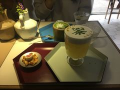 奶盖桂花乌龙-茶是一枝花泡茶店