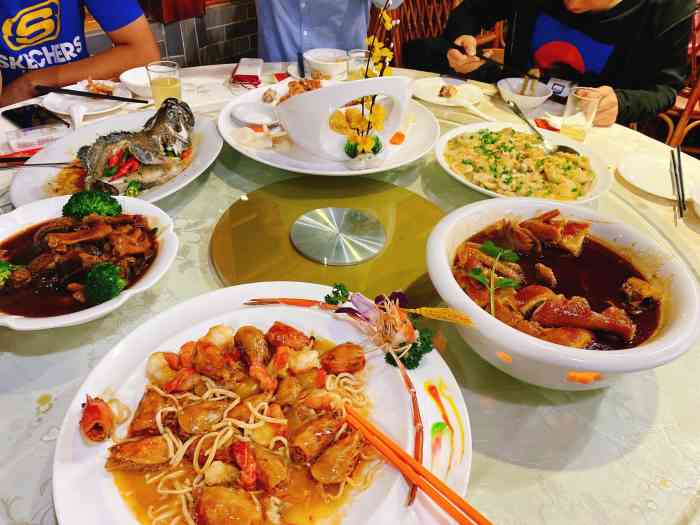 聚福农庄-"[薄荷]环境:景色宜人,围湖而建的一个个."-大众点评移动版