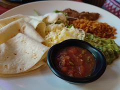 -Pistolera Mexican Cantina女枪手墨西哥餐厅(碧云路店)
