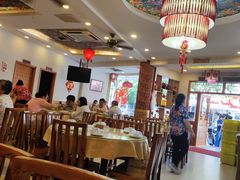 大堂-鹤乡东北菜(崮山路店)