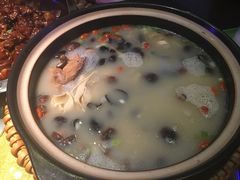 筒骨煲-胖哥俩肉蟹煲(河北勒泰购物中心店)