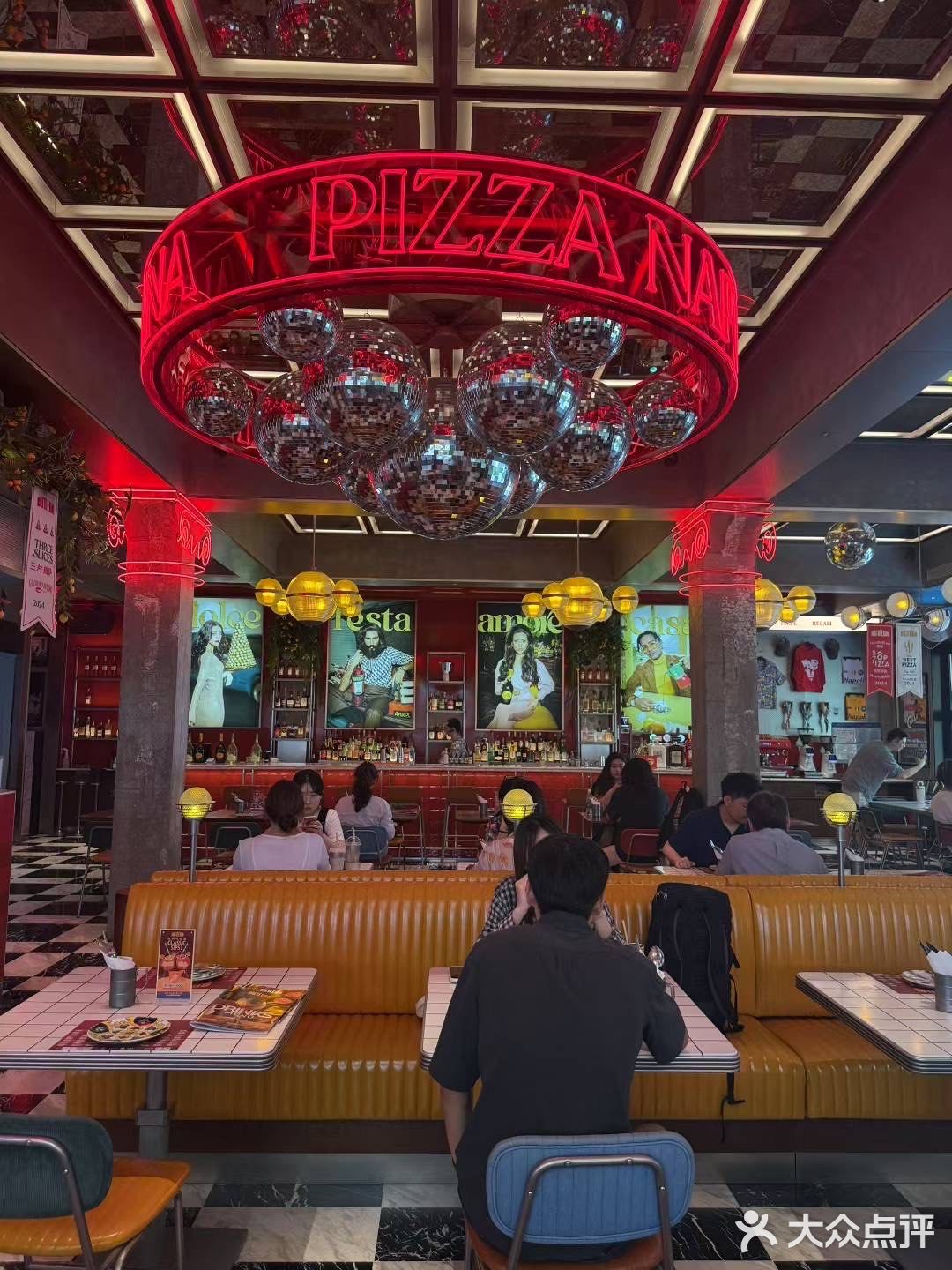 在柠檬树下吃了一顿漂亮饭