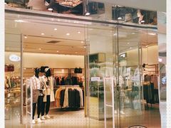 -URBAN REVIVO(济南领秀城贵和购物中心店)