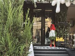 -W COLLECTIVE  DESSERT SHOP