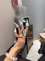 -悦指间美甲美睫
