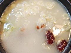 -益百岁牛尾汤(香山路店)
