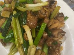 -南雄雄州土菜餐厅(粤北大厦店)