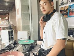 -浣熊唱片店(上海影城店)