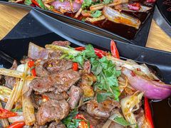 -大众跷脚牛肉馆·非遗传承单位(峨眉山店)