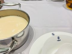 -红鼎豆捞·专注品质海鲜20年(宝丰路店)