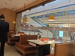 -小鱼小牛(世欧广场店)