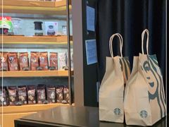 -星巴克臻选(周浦万达店)